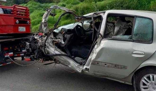 Accidente en Tenango del Valle deja un muerto y un herido. Foto: Especial