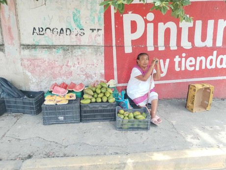 ¡Vendedora denuncia estafa con billetes falsos en Mérida!