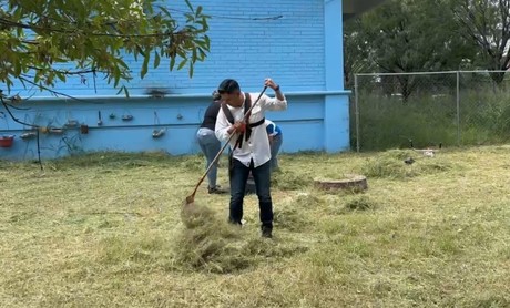 Félix Rocha retoma programa contra el dengue en escuelas de Guadalupe