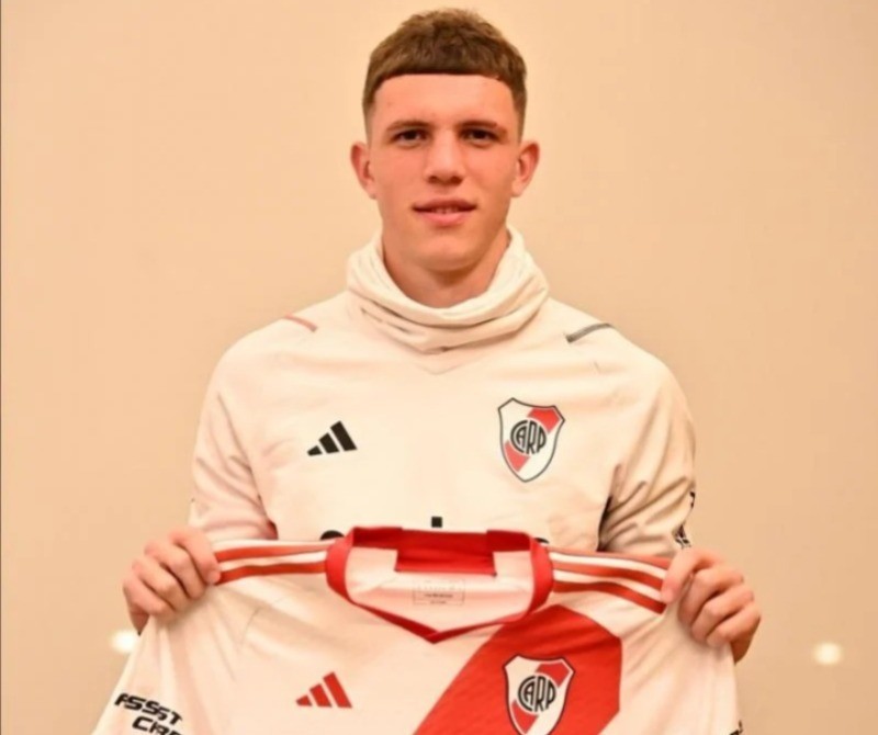 Franco Carboni en su llegada a River Plate este 2024. Foto: VAVEL.com.