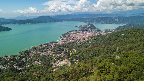 Valle de Bravo: naturaleza, aventura y tradición en un solo lugar