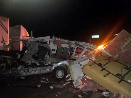 Accidente en autopista Monterrey - Nuevo Laredo, deja 4 personas fallecidas