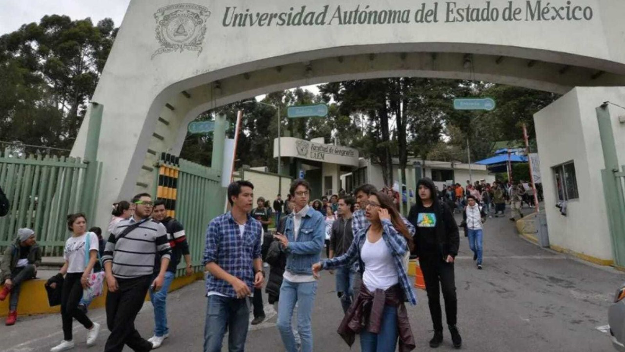 El regreso de casi 100 mil estudiantes a la UAEMex es el lunes 05 de agosto de 2024. Foto: Ciudadanos en red