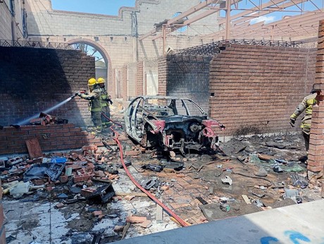 Se incendia antiguo mercado Plaza Torreón; descartan lesionados