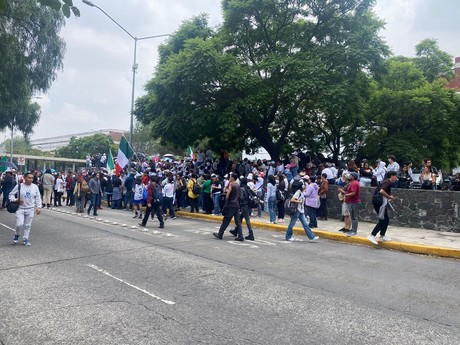 ¡Trabajadores y estudiantes contra la reforma al Poder Judicial! Marchan en C.U.