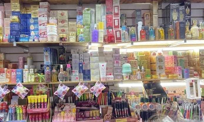 Imagen de una tienda china en Saltillo.  (Fotografía: Claudia Almaraz)