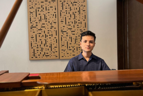 Pianista sudcaliforniano gana primer lugar en concurso internacional de piano