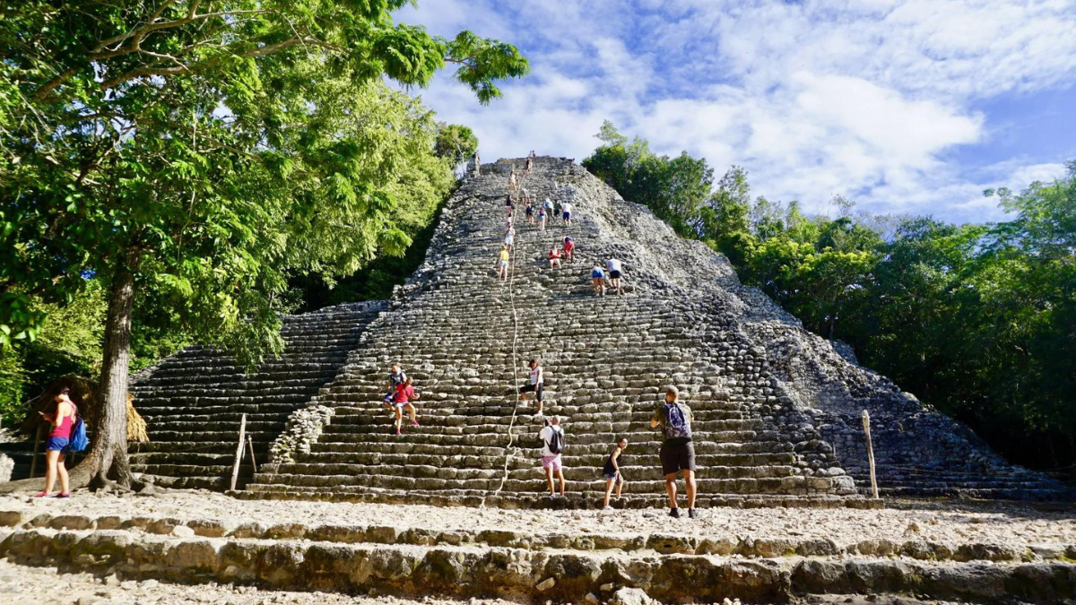 Hay una que mide casi el doble de alto que la Pirámide de Kukulcán Foto: Travel Jael