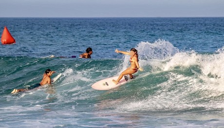 ¿Quién es la niñez de la playa Costa Azul?