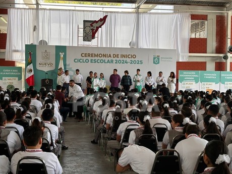 Arranca ciclo escolar 2024-2025 con más de un millón de alumnos de NL