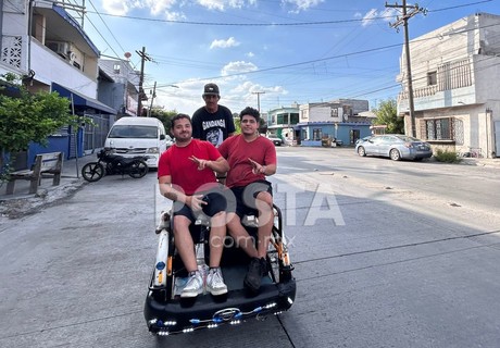 ¿Ocupas aventón? Conoce el bicitaxi más famoso de San Nicolás