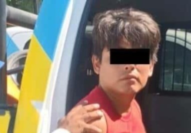 El joven apodado como 'El Jarocho' tras haber sido detenido. Foto: Policía de Monterrey.