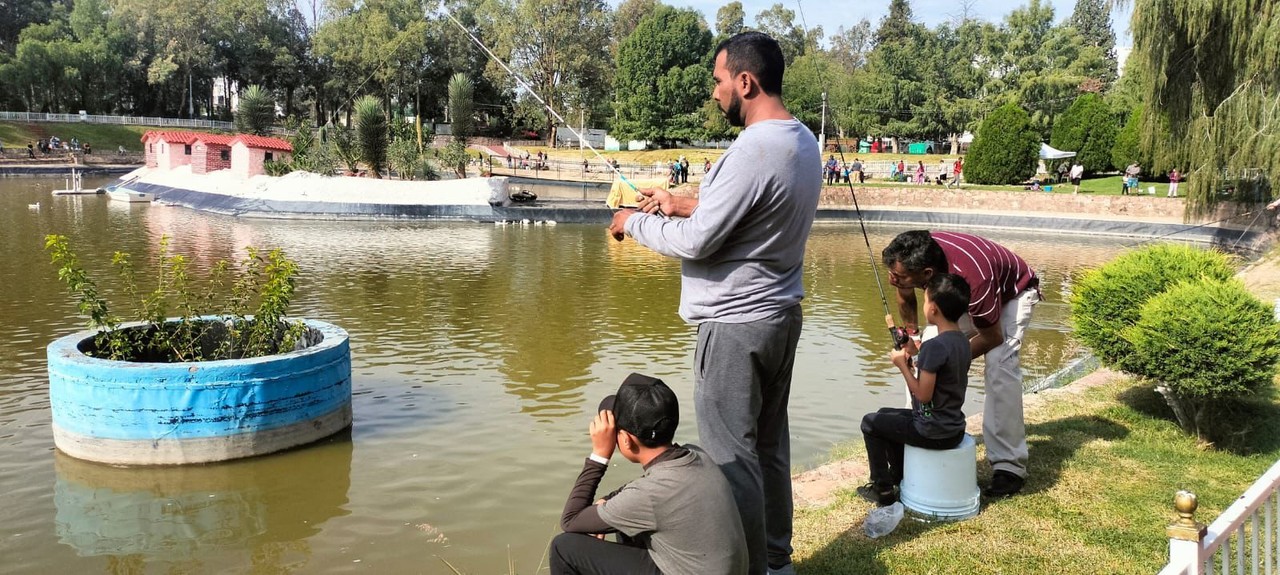 Por segundo año, se llevó acabo el torneo de pesca en el Lago de los Patos. Foto: Jesús Carrillo.