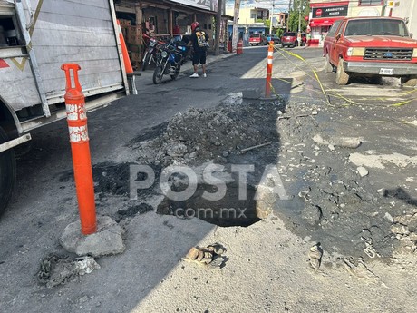 Socavón afecta a vecinos de la colonia Marte en Guadalupe