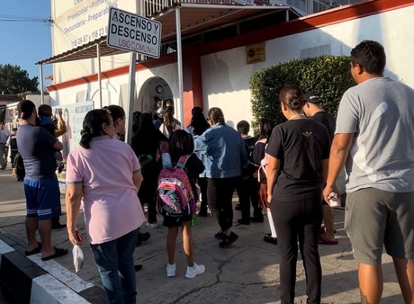 Inicia ciclo escolar para preescolar, primaria y secundaria