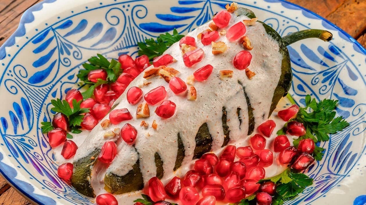 Los chiles en nogada son un símbolo culinario de la independencia de México. Foto: Redes sociales