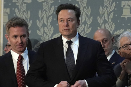 ¿Le ruge la tripa? Elon Musk demanda a anunciantes de X