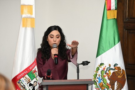 Elva Deyanira Martínez asume alcaldía de Zuazua, Nuevo León