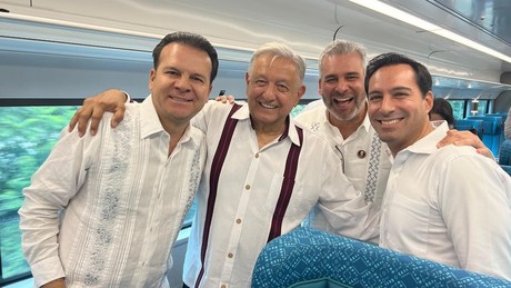 Gobernador recorre ruta del Tren Maya junto a López Obrador