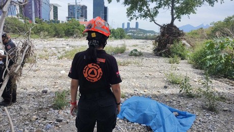 Mujer de 25 años se suicida en Puente Atirantado de Monterrey