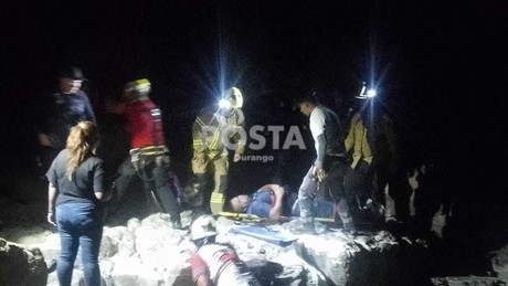 Rescatan a persona que cayó en una quebrada de la Peña del Águila (VIDEO)