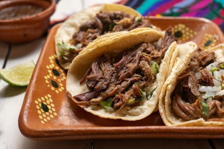 Descubre los sabores tradicionales de la barbacoa en la CDMX