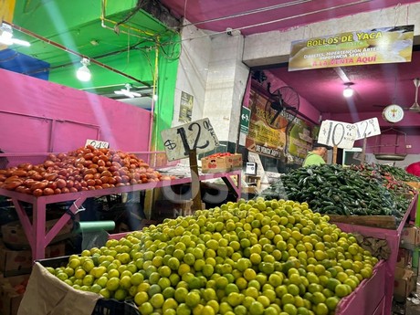 Ingredientes de platillos mexicanos se venden en buenos precios