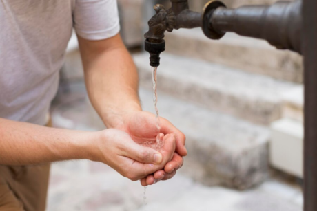 Vecinos de Colina de La Cruz y Ampliación Villas de Gpe denuncian falta de agua