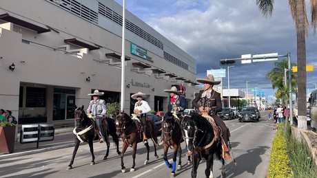 Arranca el XX Festival del Mariachi, su Charrería y Danza con desfile