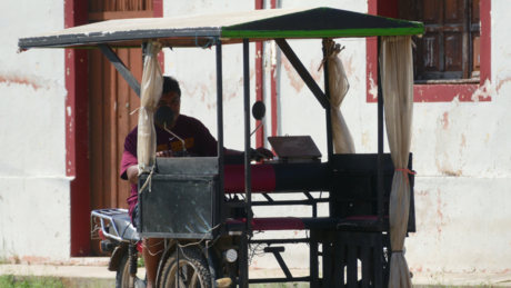 Caballo desbocado arrolla a un mototaxista en calles de Maní