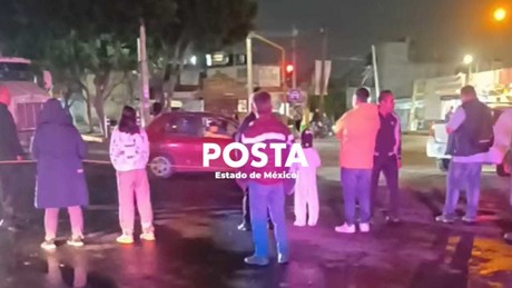 Exigen agua; vecinos bloquean avenida en Atizapán