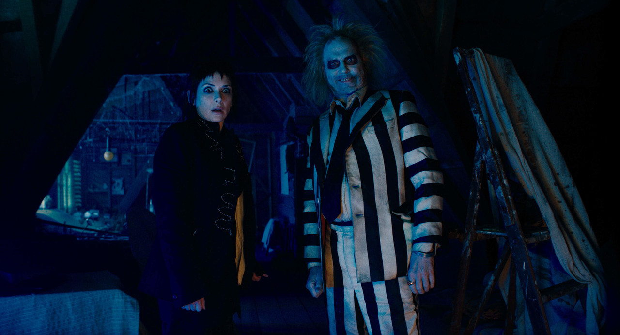 Michael Keaton y Winona Ryder vuelven a compartir escena en 'Beetlejuice Beetlejuice'. Foto: Warner Bros. Pictures