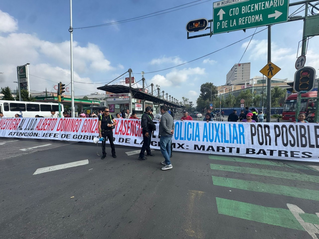 Manifestantes en Avenida Insurgentes. Foto: Ramón Ramírez