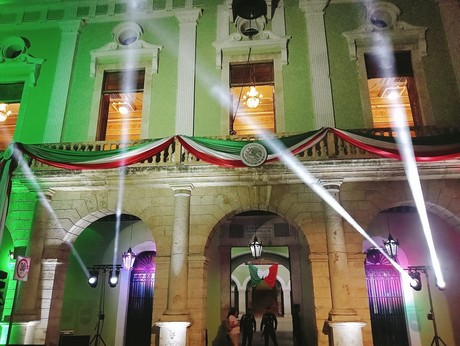 ¿A qué hora es el grito de independencia en la ciudad de Mérida?