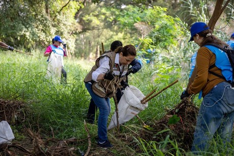 >Jornada de Limpieza en Río la Silla: 200 voluntarios se suman