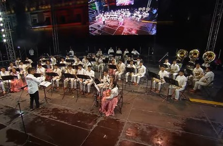 Fiestas patrias por 214 aniversario de la Independencia desde el Zócalo (VIDEO)