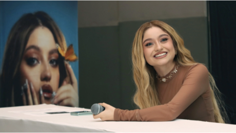 Quiere Karol Sevilla dejar atrás su imagen de chica Disney (VIDEO)