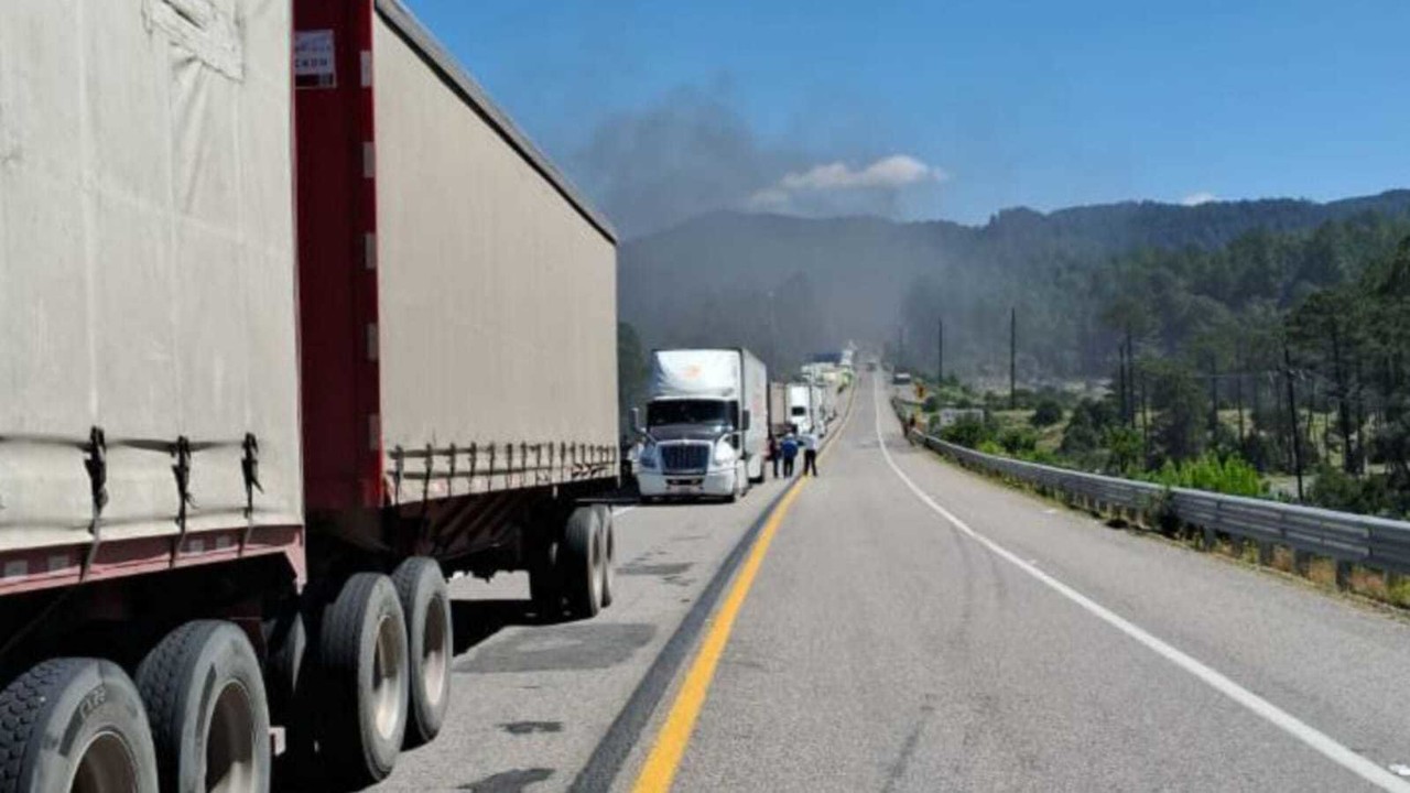 Operaciones comerciales, traslado de mercancía, e incluso el ecoturismo son tres de las afectaciones más importantes registradas hasta el momento. Foto: Especial.