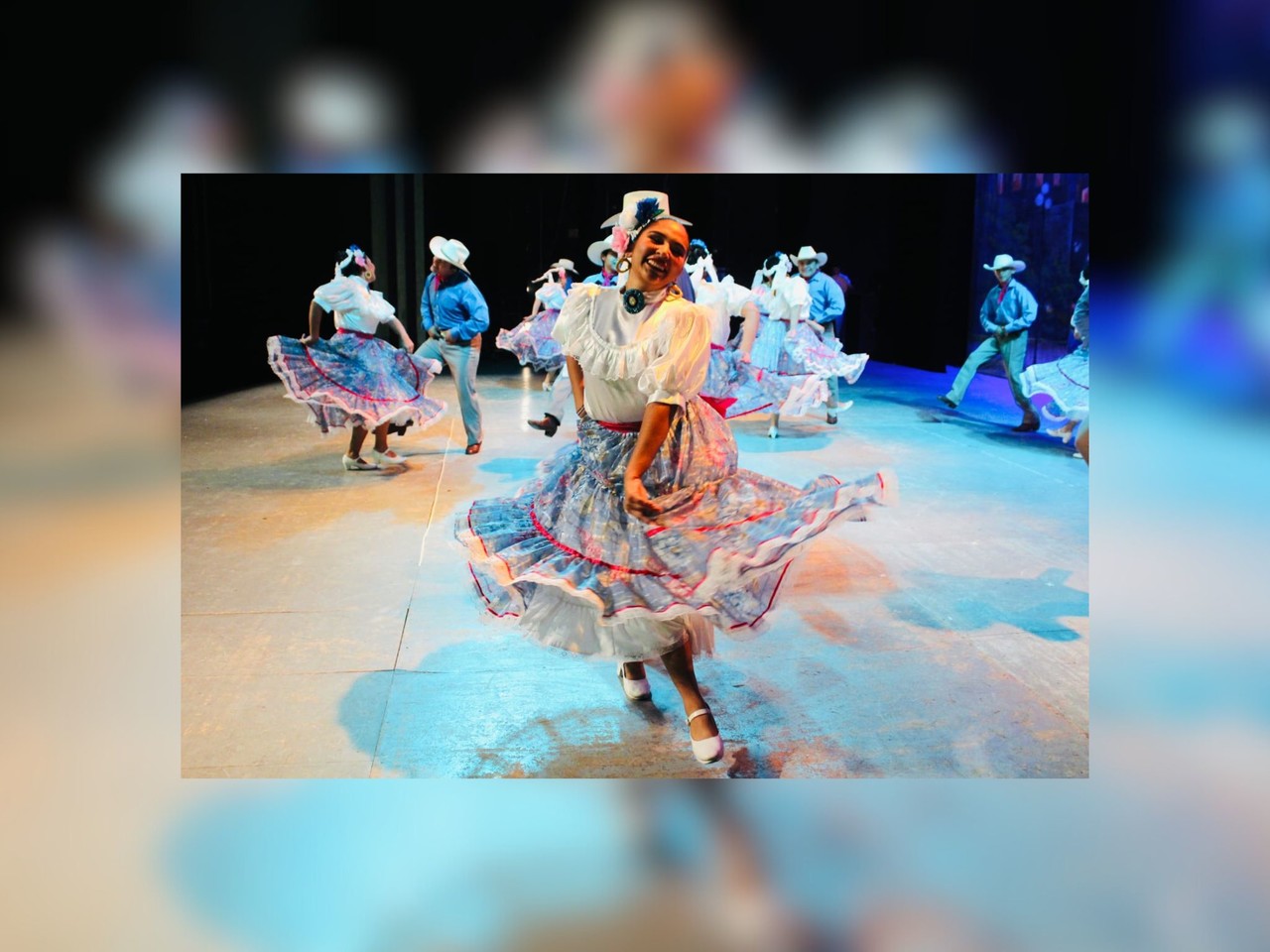 Los Ballets Folklórico Juvenil del Estado (BFJE) e incluyente Ángeles del Mayab han destacado por difundir los bailes tradicionales de Yucatán y otras partes del país.- Foto del la Segey