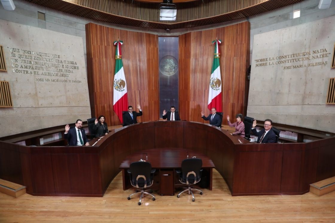 Sala Superior del TEPJF tras confirmar el triunfo de Adrián de la Garza. Foto: TRIJEZ.