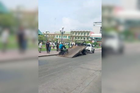 Llevaba su moto a la casa de empeño y tránsito se la quita en Tampico