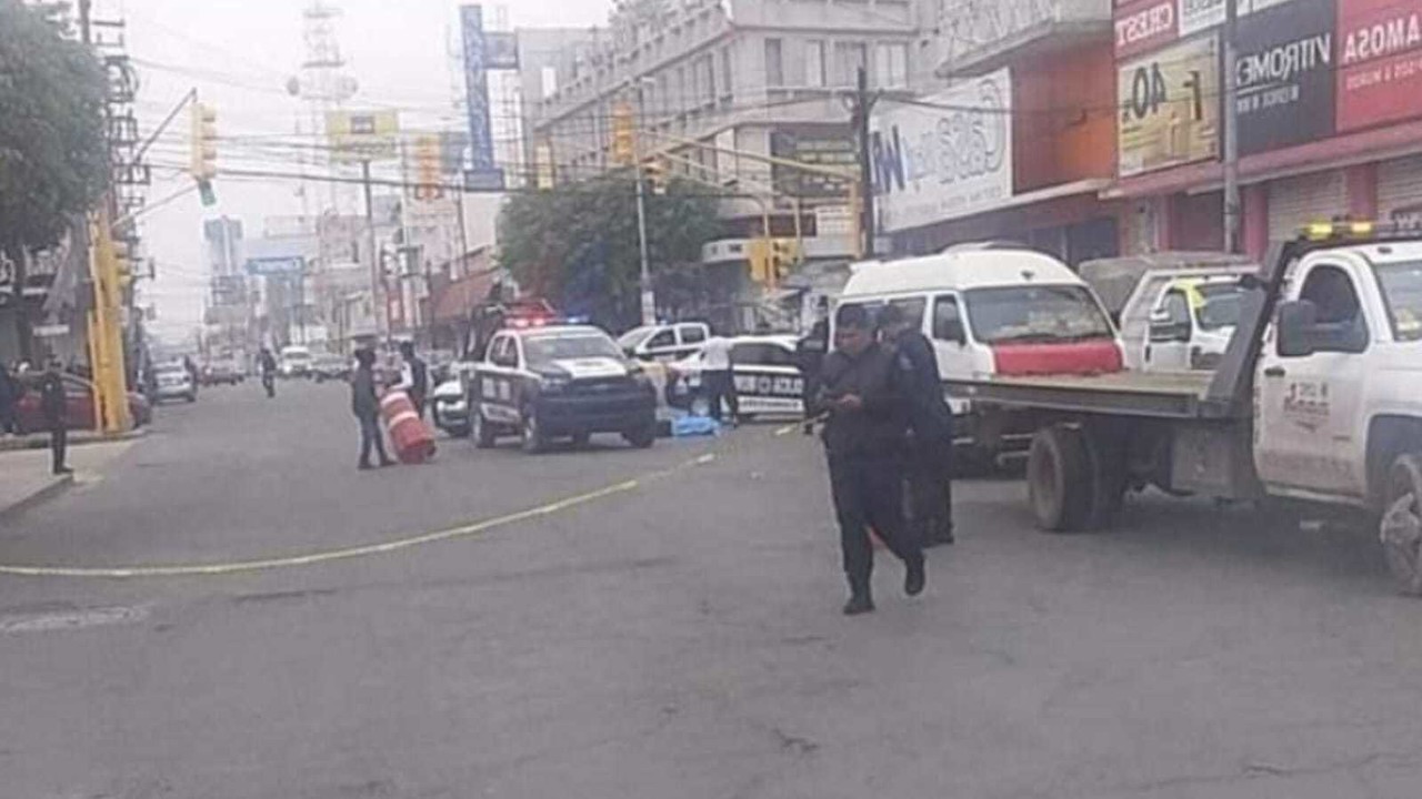 Mujer pierde la vida al ser arrollada por una combi en Cuautitlán. Foto: RRSS