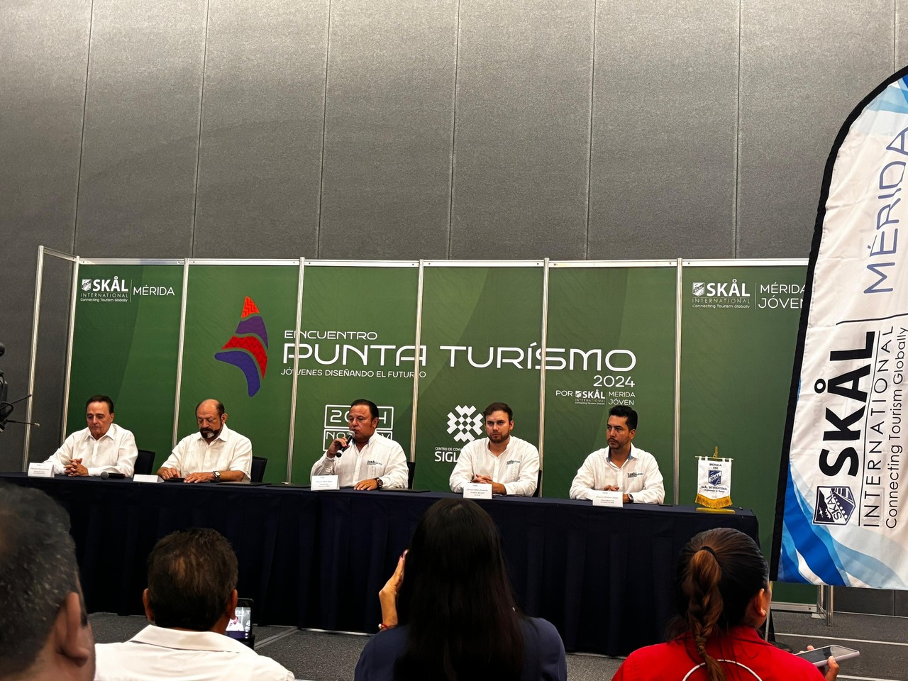 En rueda de prensa fue presentado el evento Punto Turismo se realizará del 5 al 7 de noviembre en el Centro de Convenciones Siglo XXI .- Foto de Alejandra Vargas