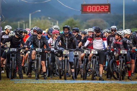 Maratón Montañas Mágicas en Santiago tiene récord de participación