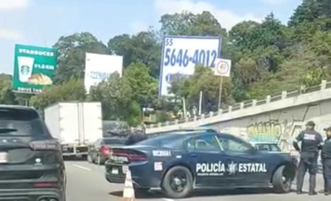 Hombre muere atropellado en la carretera México-Toluca. Foto: Captura de pantalla