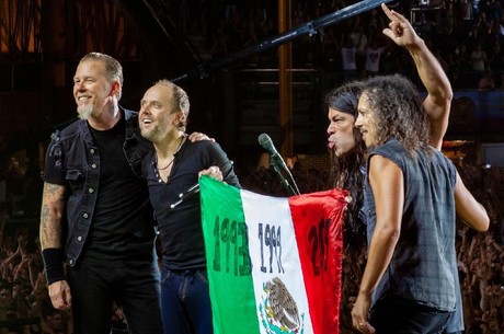 Metallica a la mexicana, sorprenden en sus 4 conciertos.