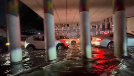 Lluvia y oscuridad en Toluca, se quedan sin luz (VIDEO)