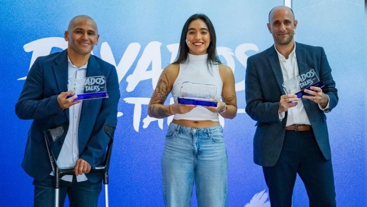 Humberto Suazo, Ana Paula Vázquez y Alberto Lati. Foto: @Rayados en Instagram.