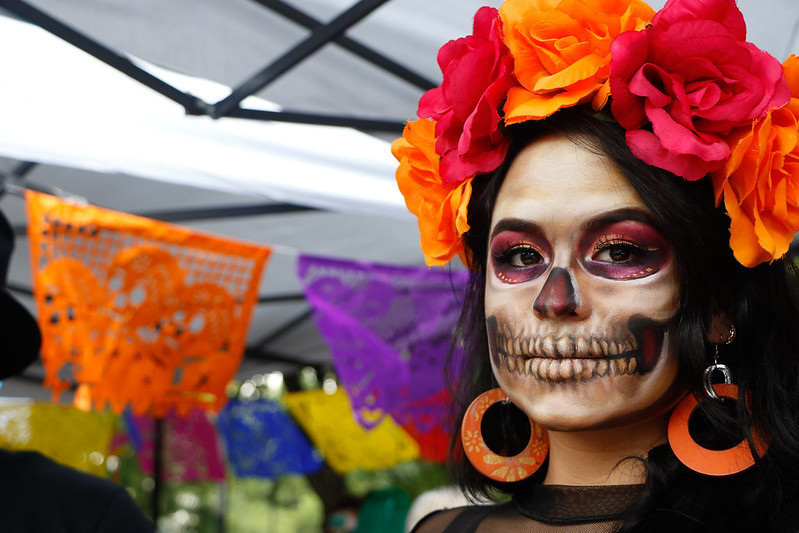 Persona en Precesión de Catrinas. Foto: Secretaría de Cultura CDMX