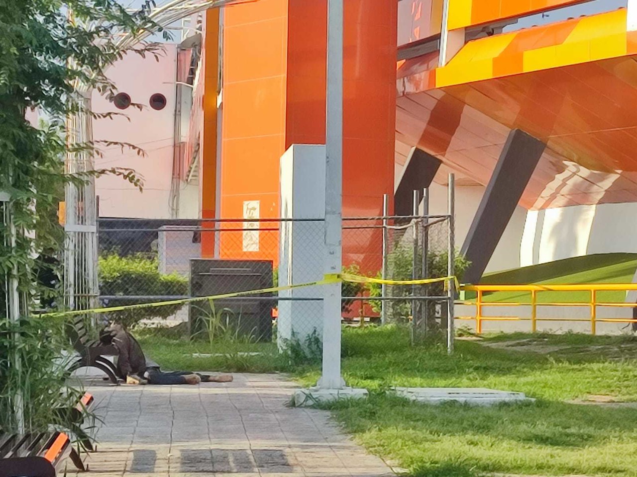 Una persona en situación de calle falleció en las instalaciones de la Unidad Deportiva Adolfo Ruiz Cortines. Foto: SSPT